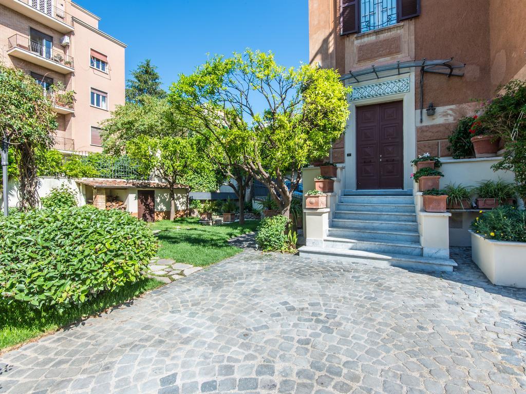 Villa con Vista Giardino